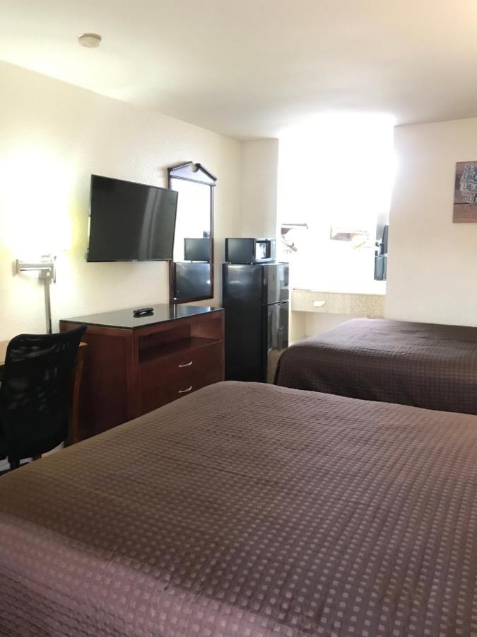 Carry On Inn & Suites LaFayette Room photo