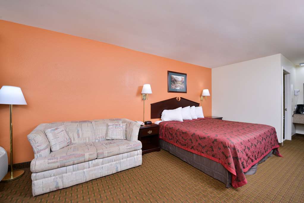 Carry On Inn & Suites LaFayette Room photo